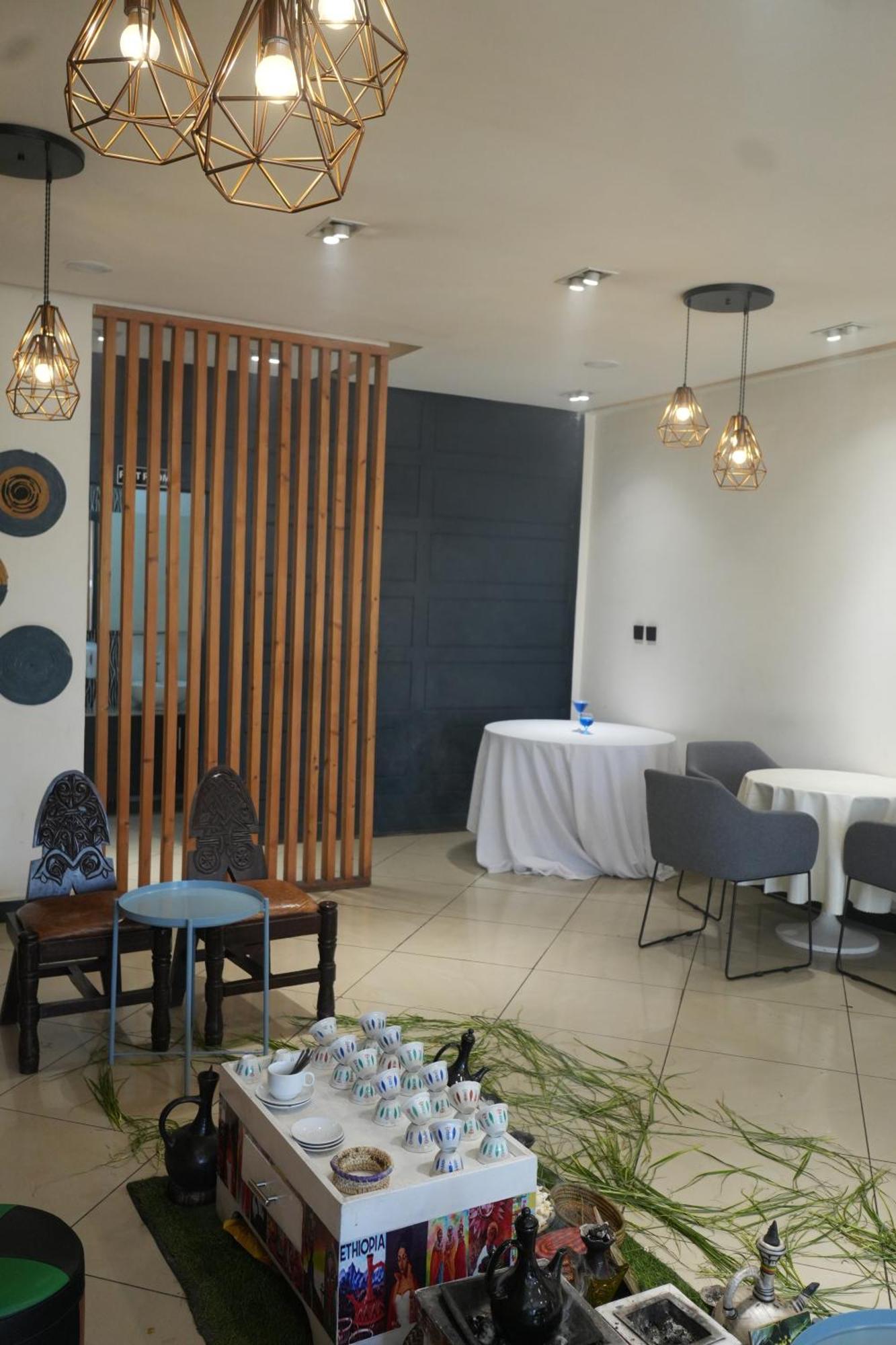 Mazeki Addis Boutique Hotel Buitenkant foto