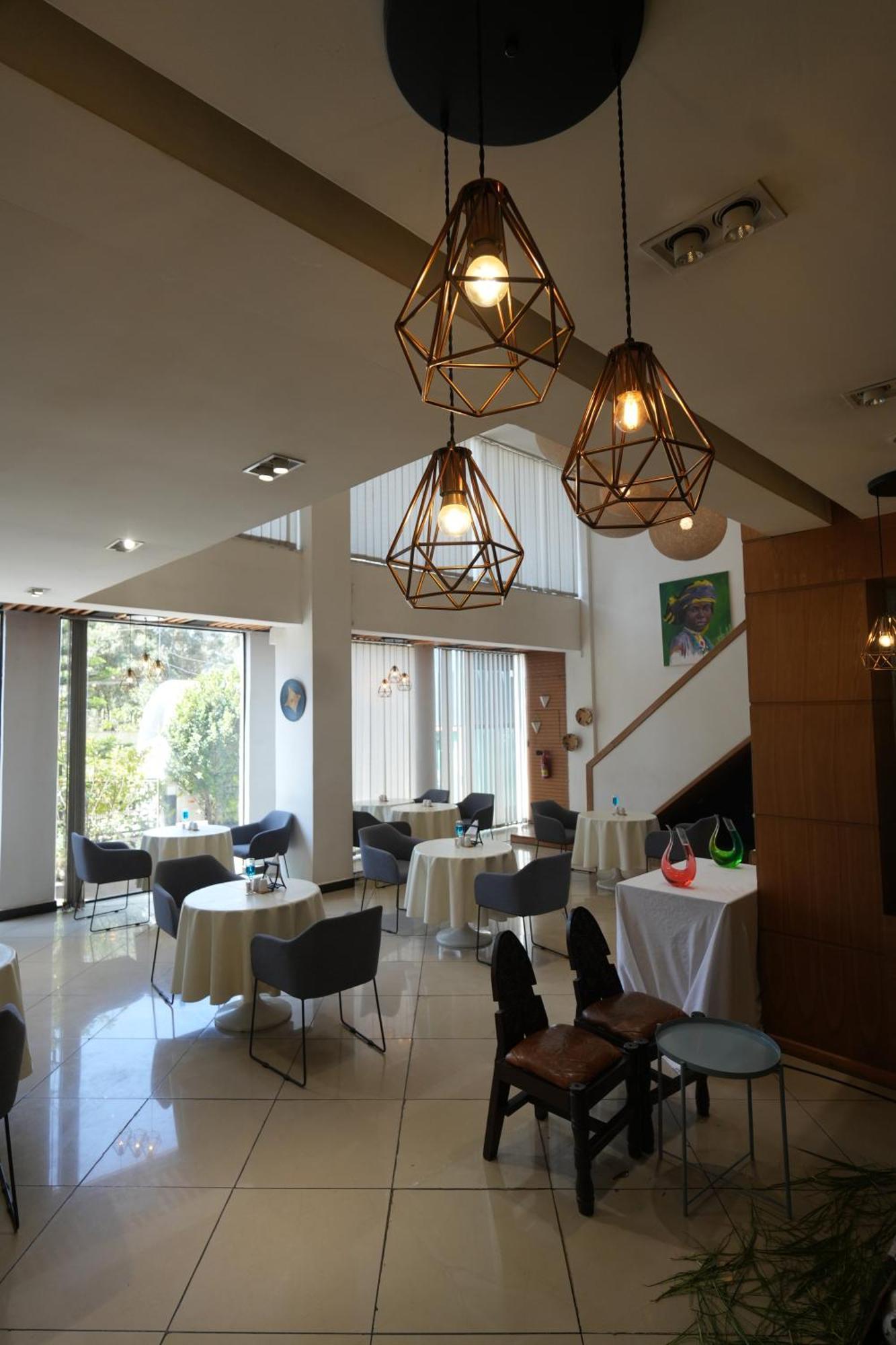 Mazeki Addis Boutique Hotel Buitenkant foto